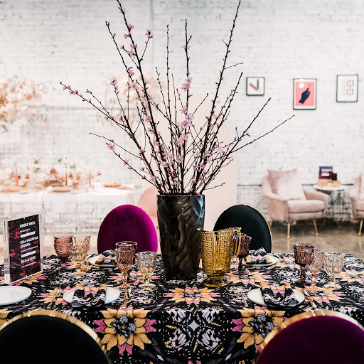 Vintage-Table-Scape-Inspiration