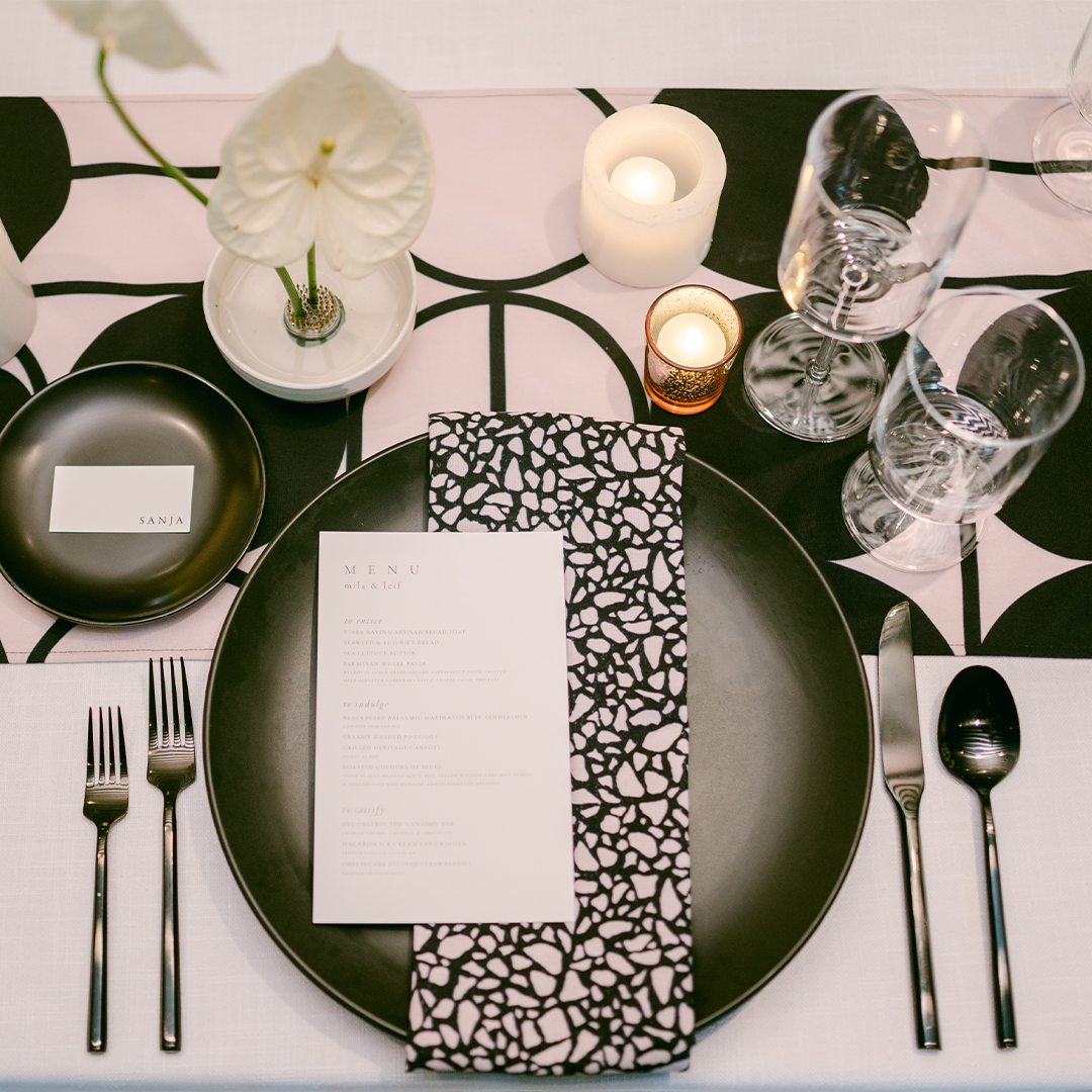 Blush Pattern Design Table Runner and Napkins