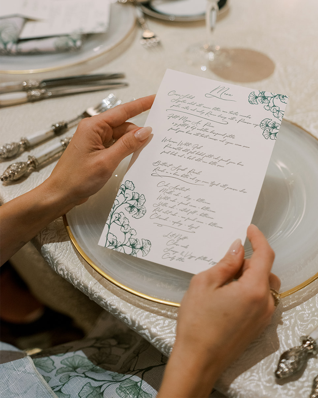 elegant green ginkgo napkins