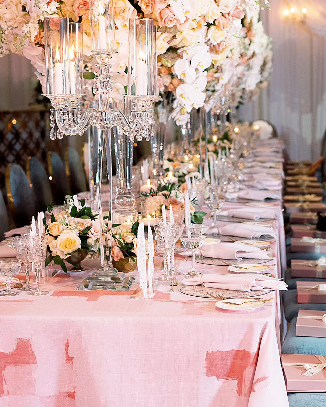 light pink brushstroke table linen